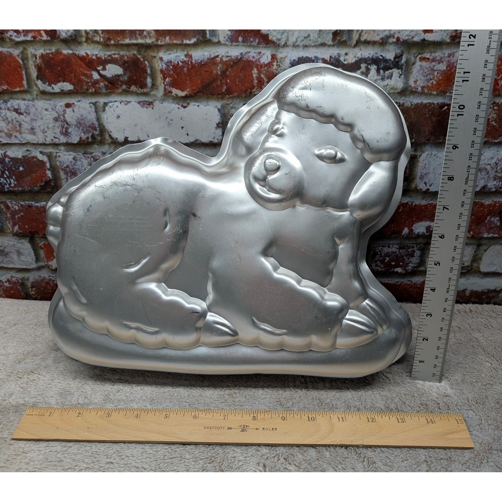 Vintage 1981 Wilton Gentle Lamb Aluminum Cake Pan Mold 502-3444 Silver